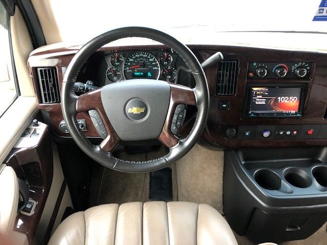 Fahrzeugabbildung Chevrolet Express Chevy Van Explorer Ltd. LPG Stabitrac