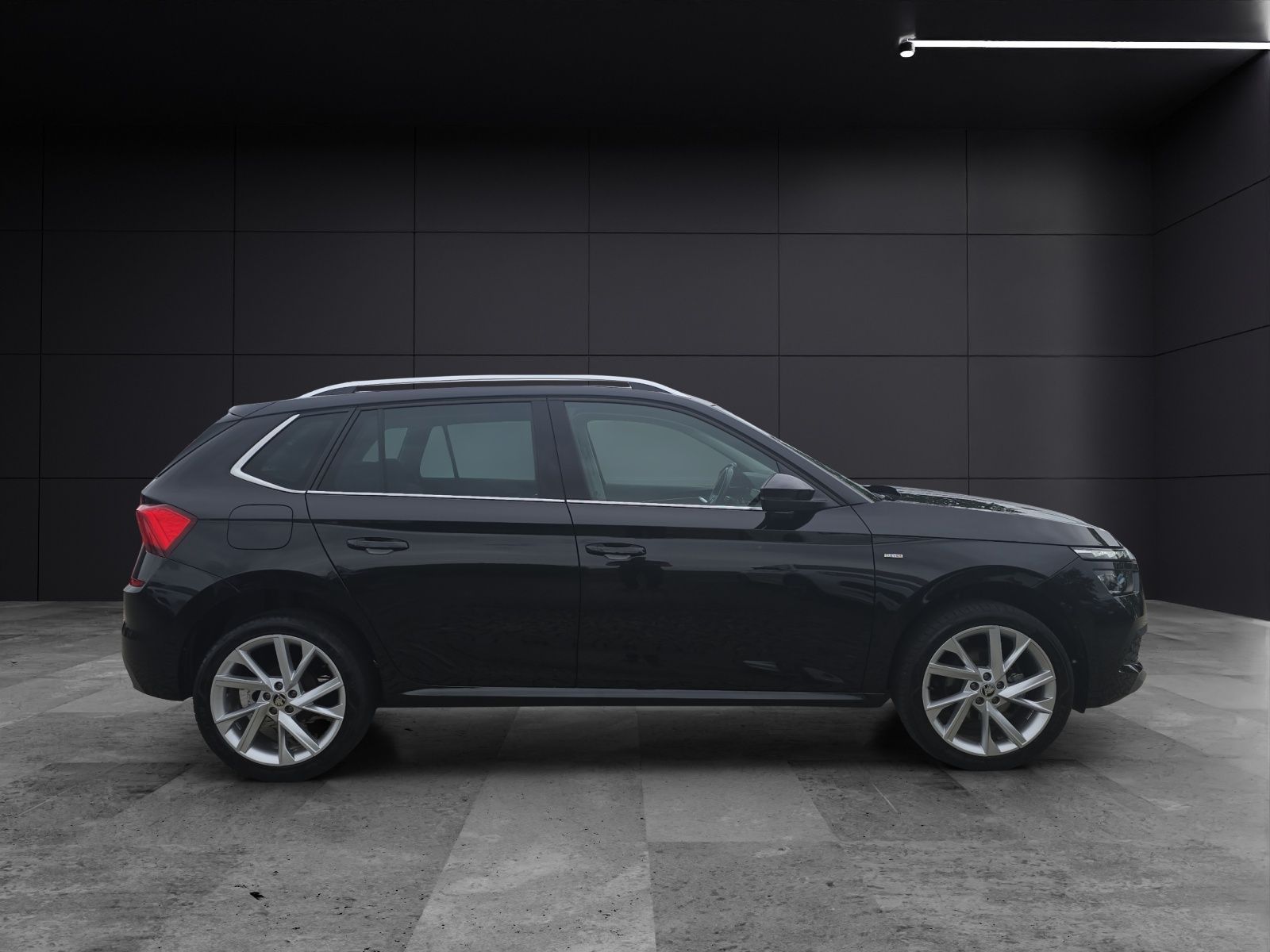 Fahrzeugabbildung SKODA Kamiq Clever 1,5 TSI DSG VOLL-LED NAVI KESSY