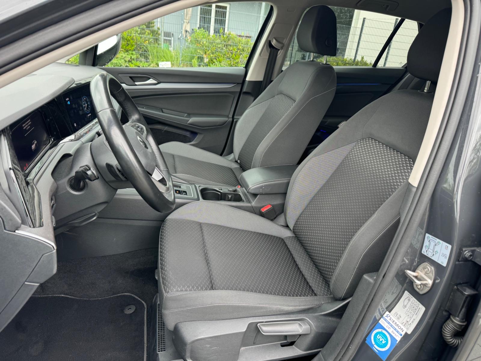 Volkswagen Golf VIII 1.0 eTSI Active NAVI*KLIMATRONIK*MTL* — 22
