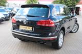 Volkswagen Touareg V6 TDI  Terrain Tech 4Mot/Leder/R-Kamera - VW Touareg in Rostock