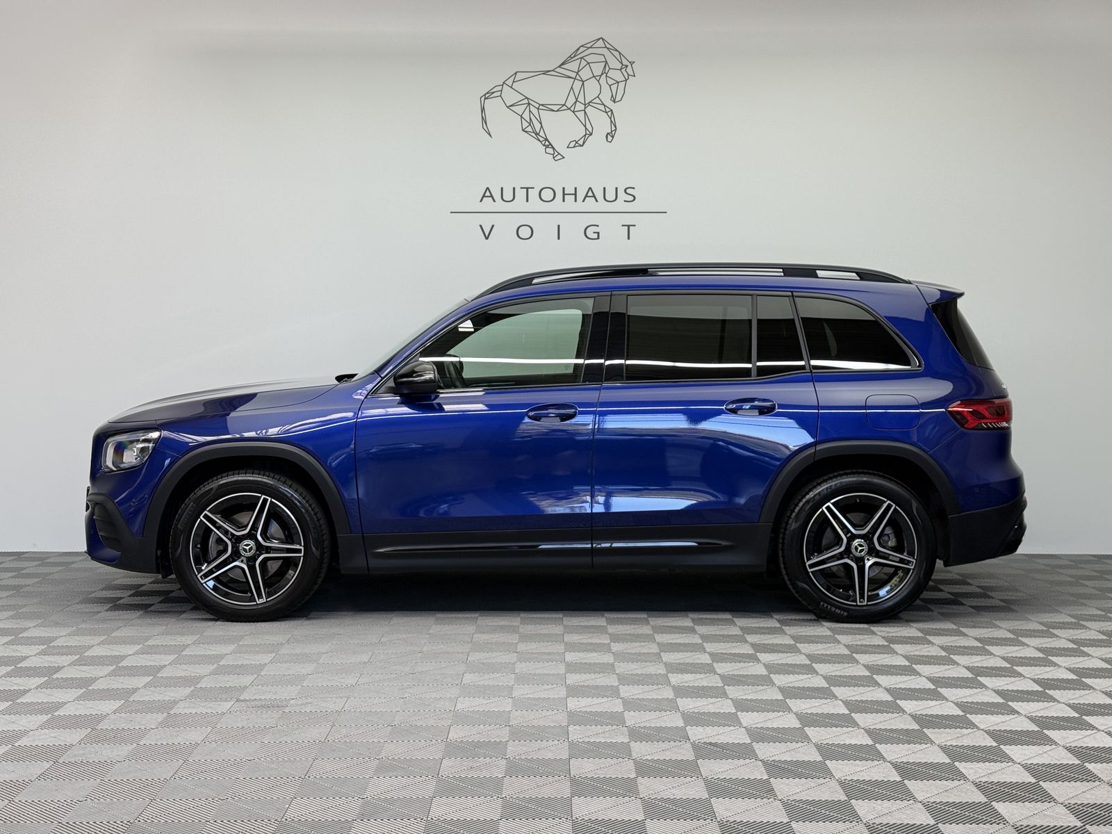 Mercedes-Benz GLB 220 d 4Matic 2.Hand AMG Line Pano AHK LED