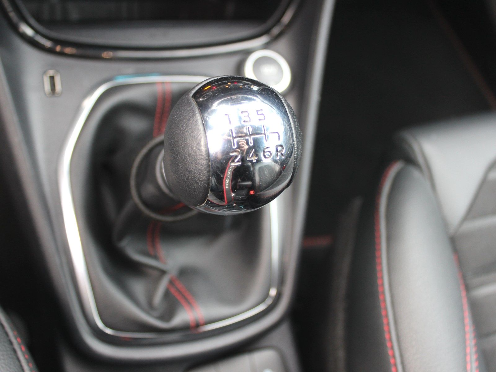 Fahrzeugabbildung Ford Puma Hybrid ST-Line X Start/Stopp