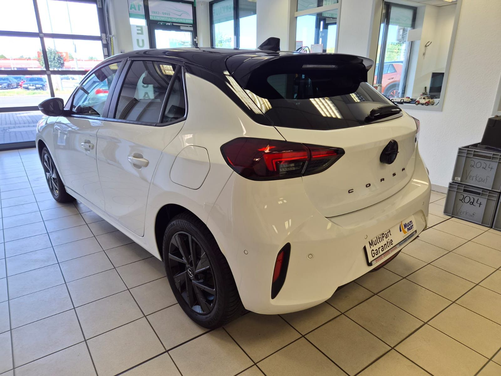 Fahrzeugabbildung Opel Corsa F GS / KAMERA/NAVI/CARPLAY/6TKM