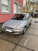 Ford Escort Ghia - Ford Escort: Ghia