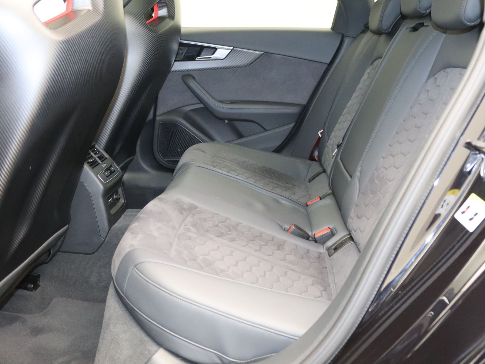 Audi RS4 - Bild 12