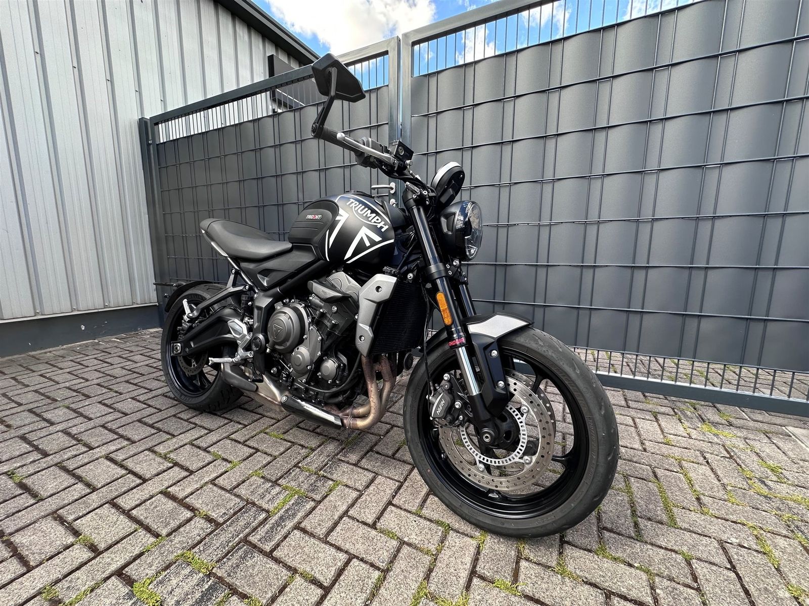 Fahrzeugabbildung Triumph Trident 660