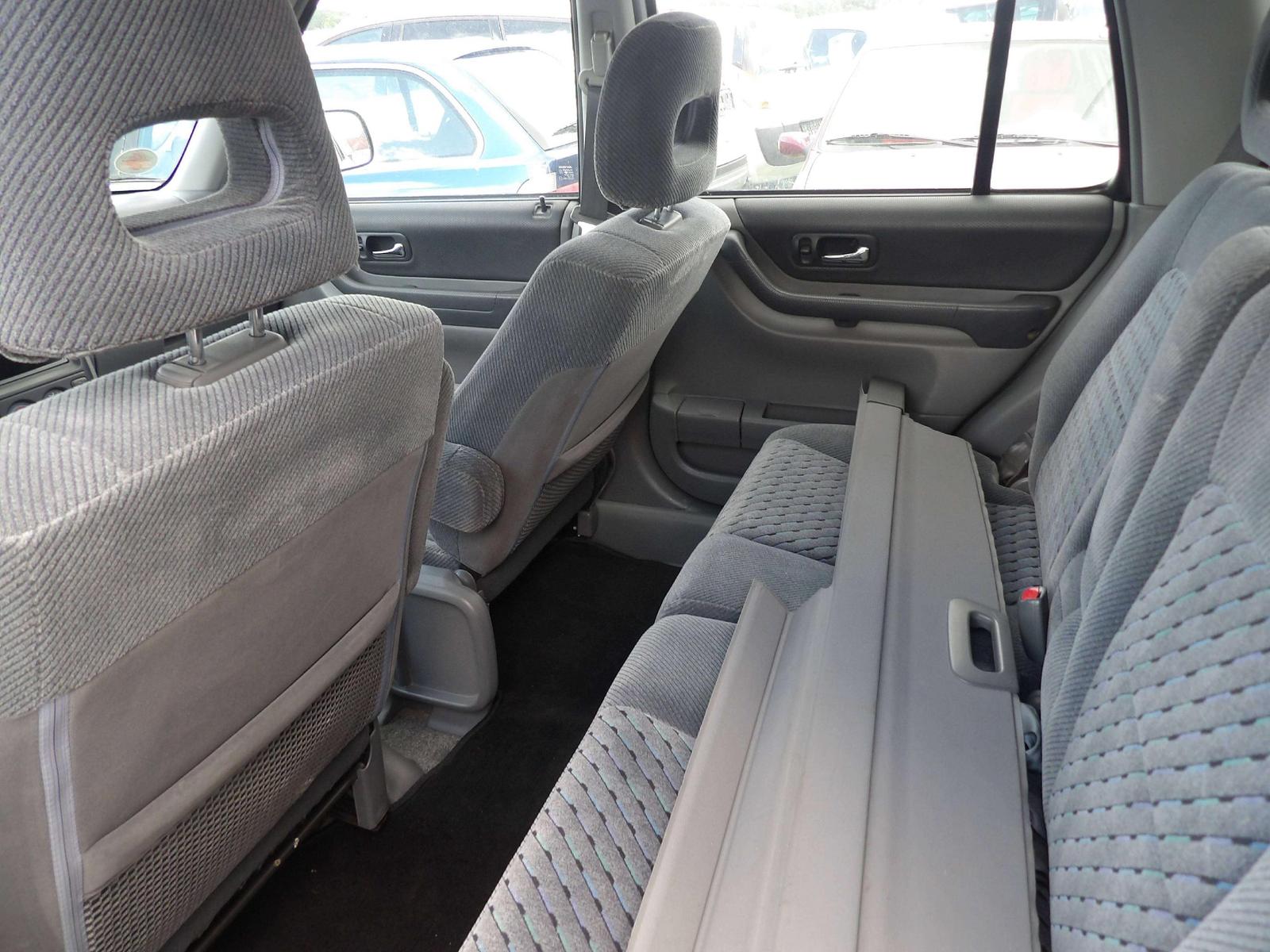 HONDA CR-V 2.0i 147ch 4x4 - CLIMATISATION - ATTELAGE - JANTES ALLIAGE