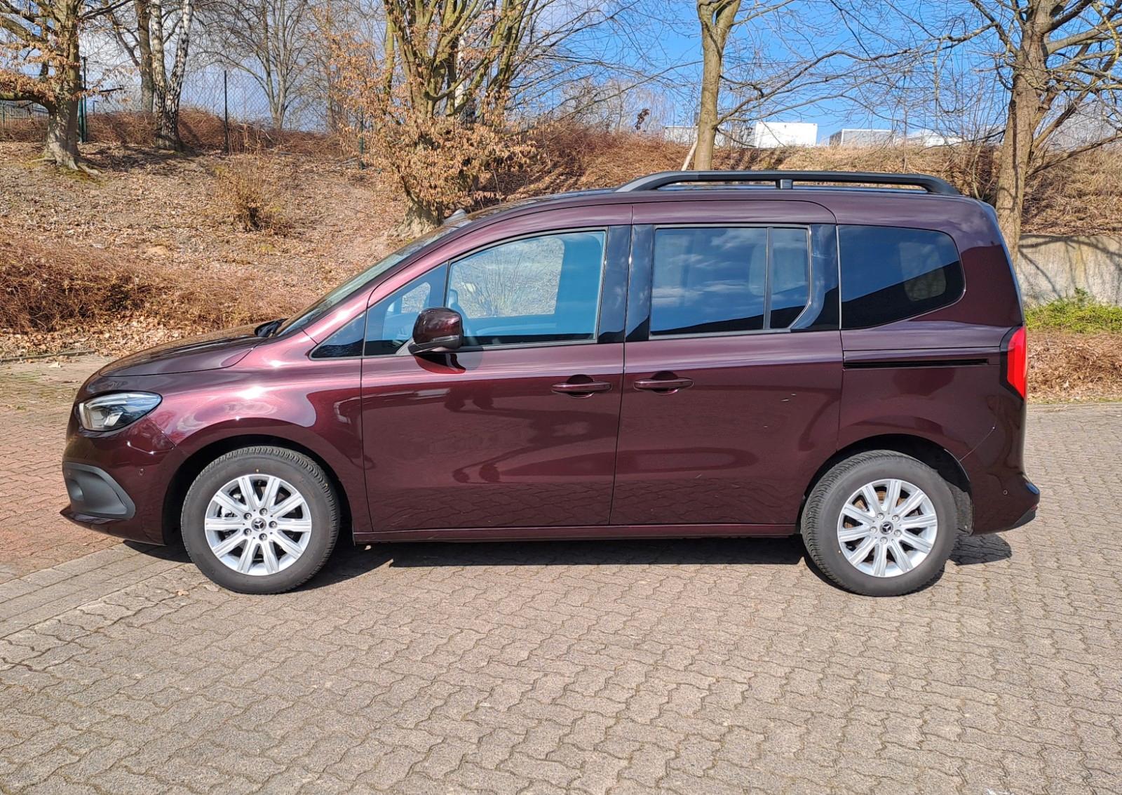 Mercedes-Benz T-Klasse 180, Progressive, AHK, LED, Navi...