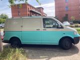 Volkswagen  T5  1,9TDI, TüV 1/27,  Wohn(Kite)mobil - Offers