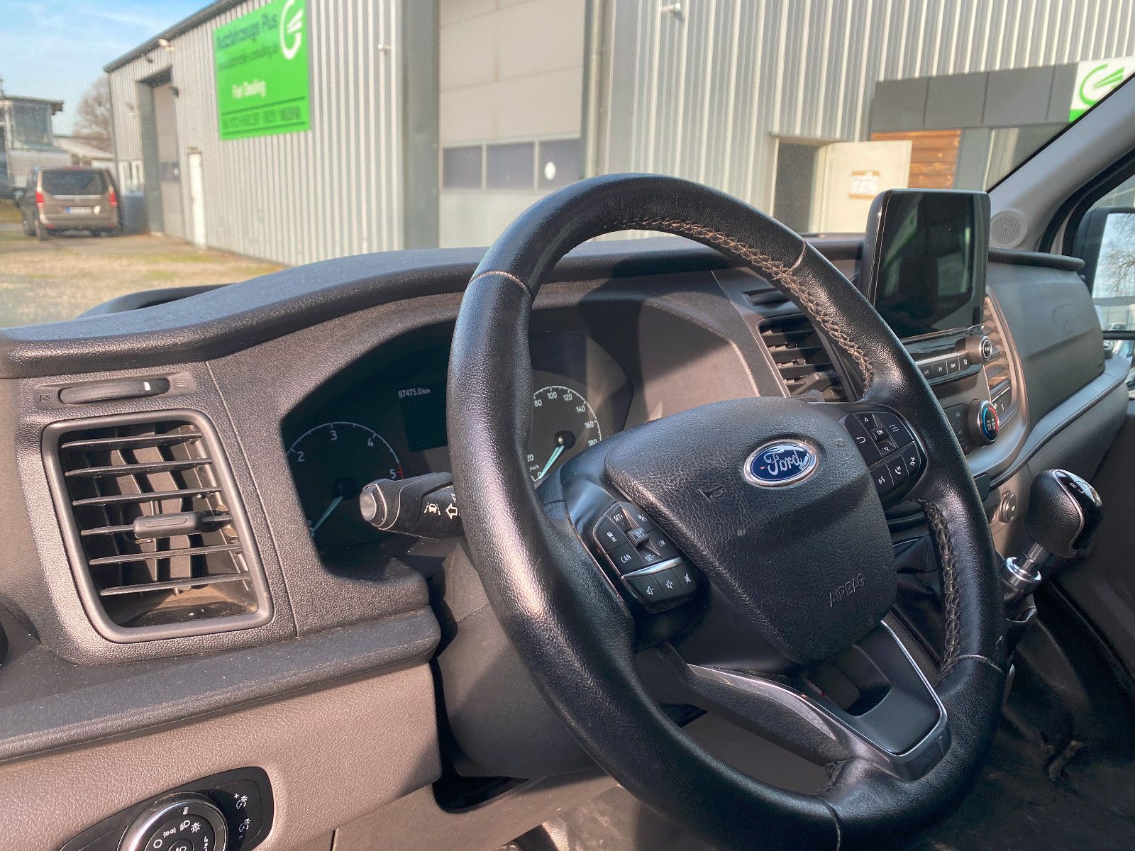 Fahrzeugabbildung Ford TransitKasten350 L4H3 Trend,AHK,Navi,Kamera,SHg