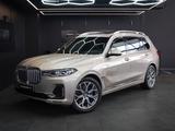BMW X7 xDrive 30 d Design Pure Excellence - BMW: E30 De