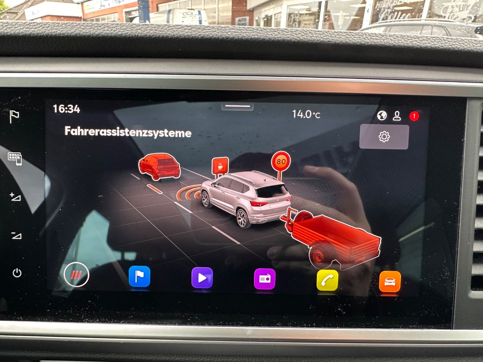 Fahrzeugabbildung SEAT Ateca FR 2.0 TDI DSG Pano/AHK/Navi/LED/ACC