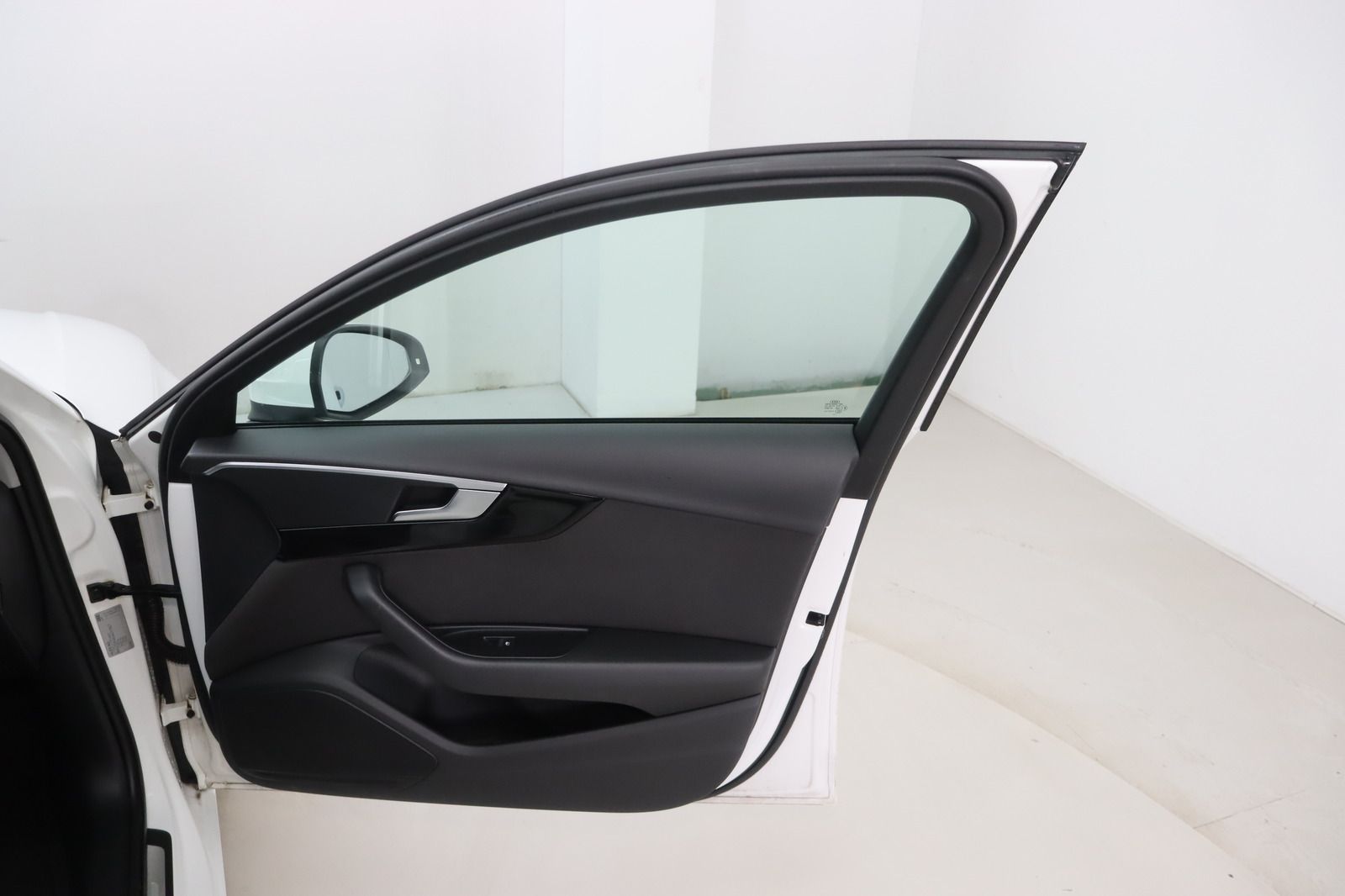 Fahrzeugabbildung Audi A4 Avant 3.0 TDI design * HUD * AHK