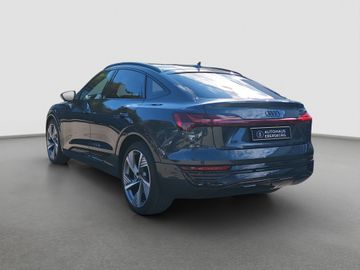 Audi Q8 e-tron - 8