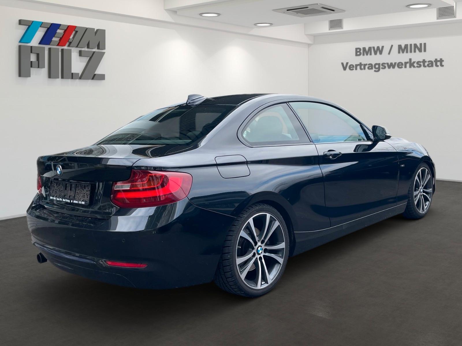 BMW 220i Coupe Navi Schalter "18" tiefer