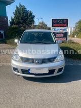 Nissan Tiida 1.6 acenta Auto - Nissan Tiida: Limousine