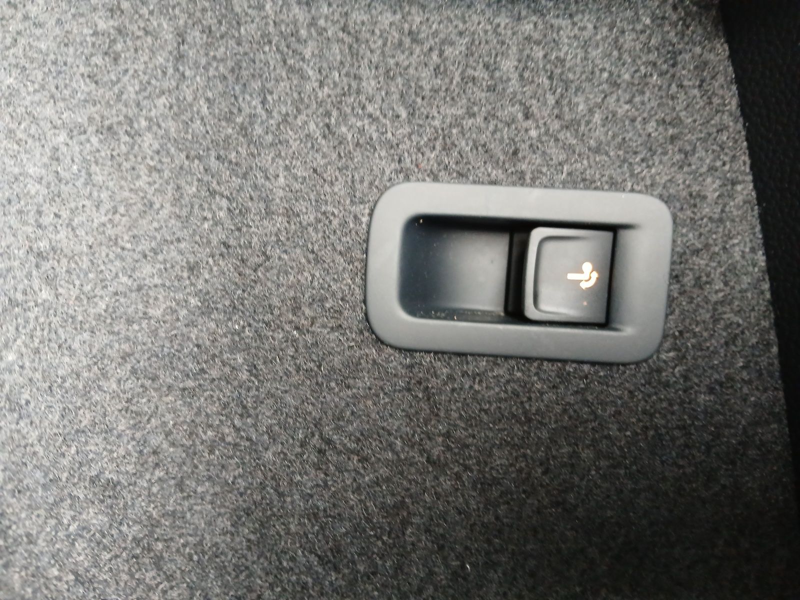 Fahrzeugabbildung CUPRA Ateca TSI DSG 4Drive LED AHK Navi AID ACC RFK be