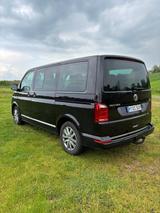 Volkswagen T6 Multivan 4 motion Highline 7 Sitze  - Volkswagen: Multivan Highline 4motion