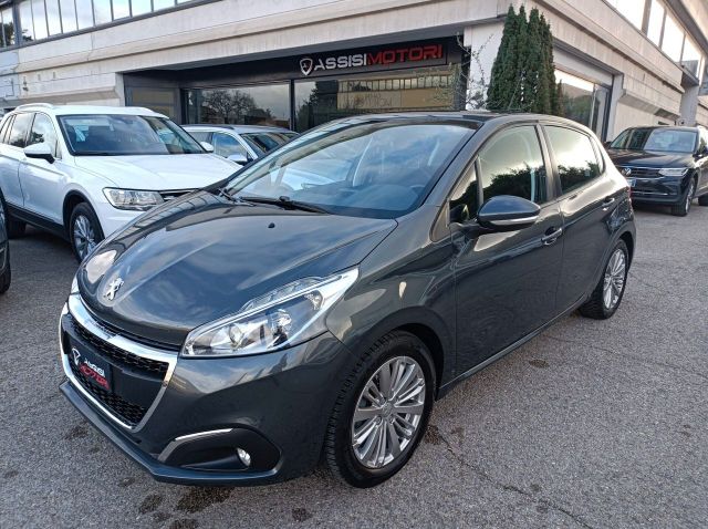 Peugeot 208 PureTech 82 5 porte Allure