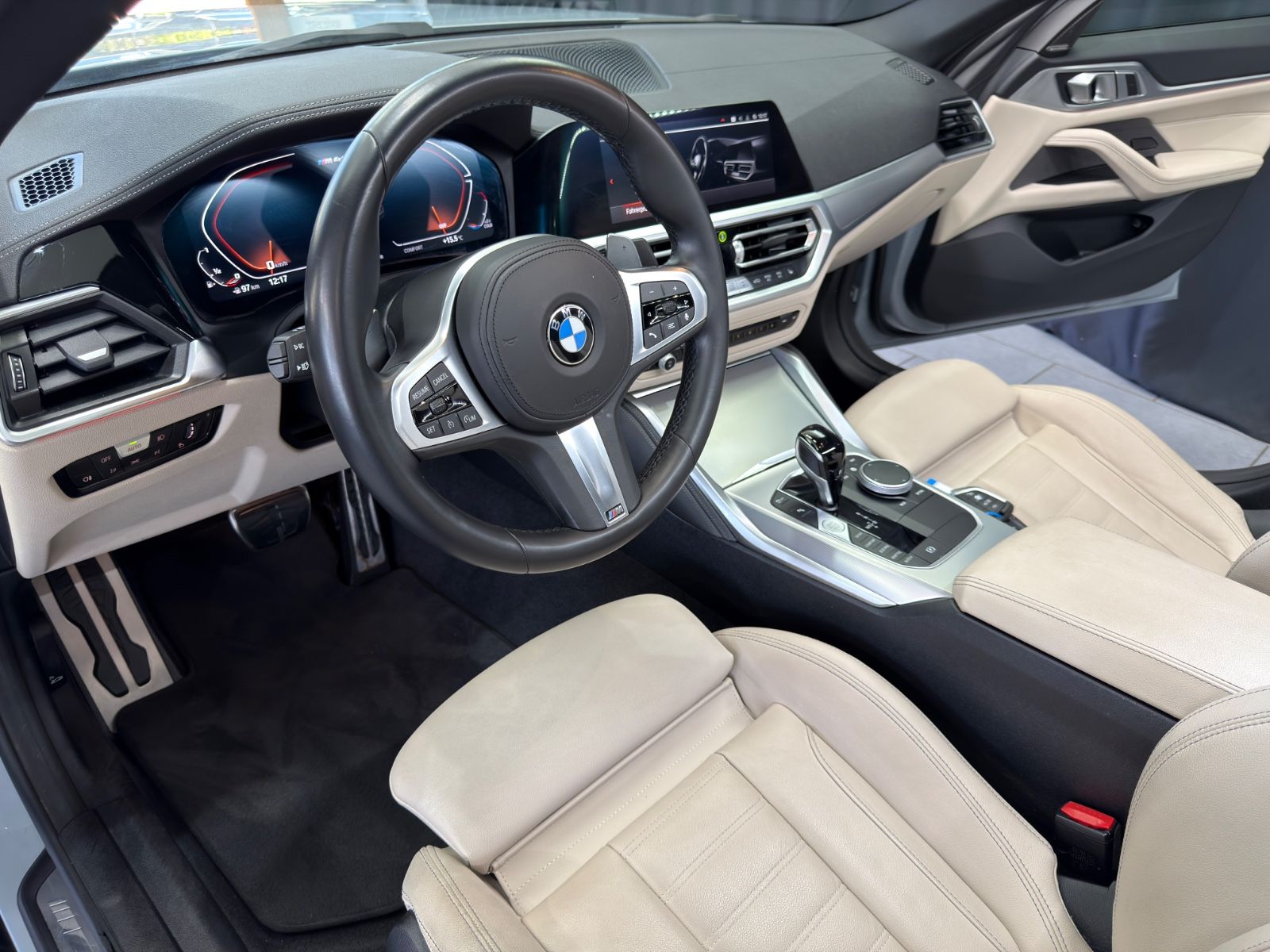 Fahrzeugabbildung BMW M440i Gran Coupe M-PAKET PRO|H&K|1.HAND