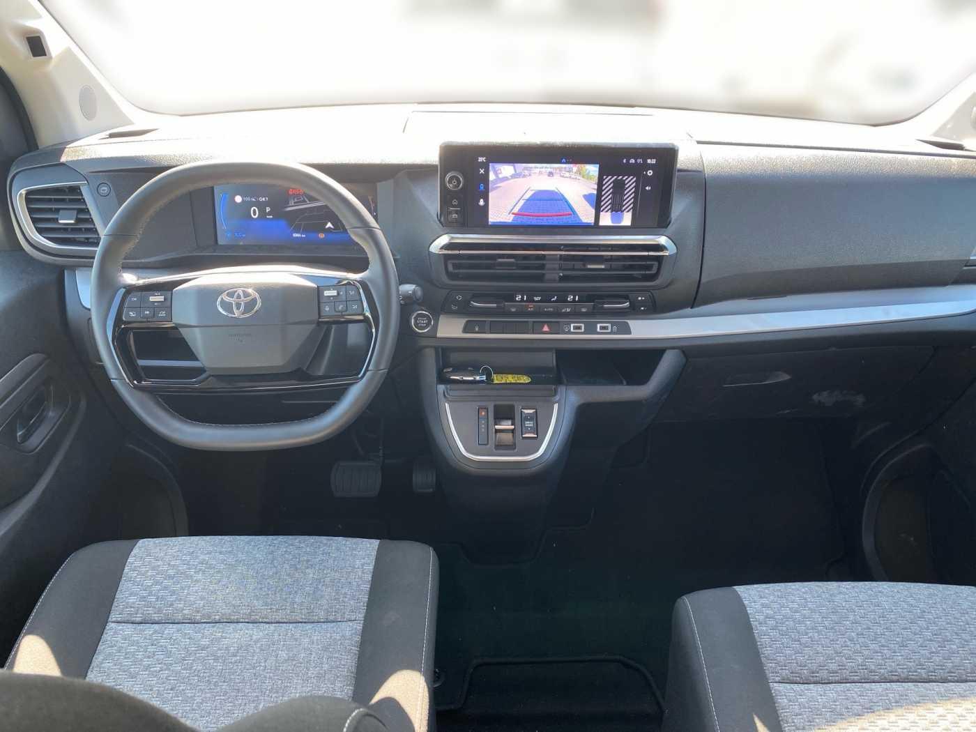 Toyota Proace Verso 2.2 D-4D AT L1 8-Sitzer Teamplayer