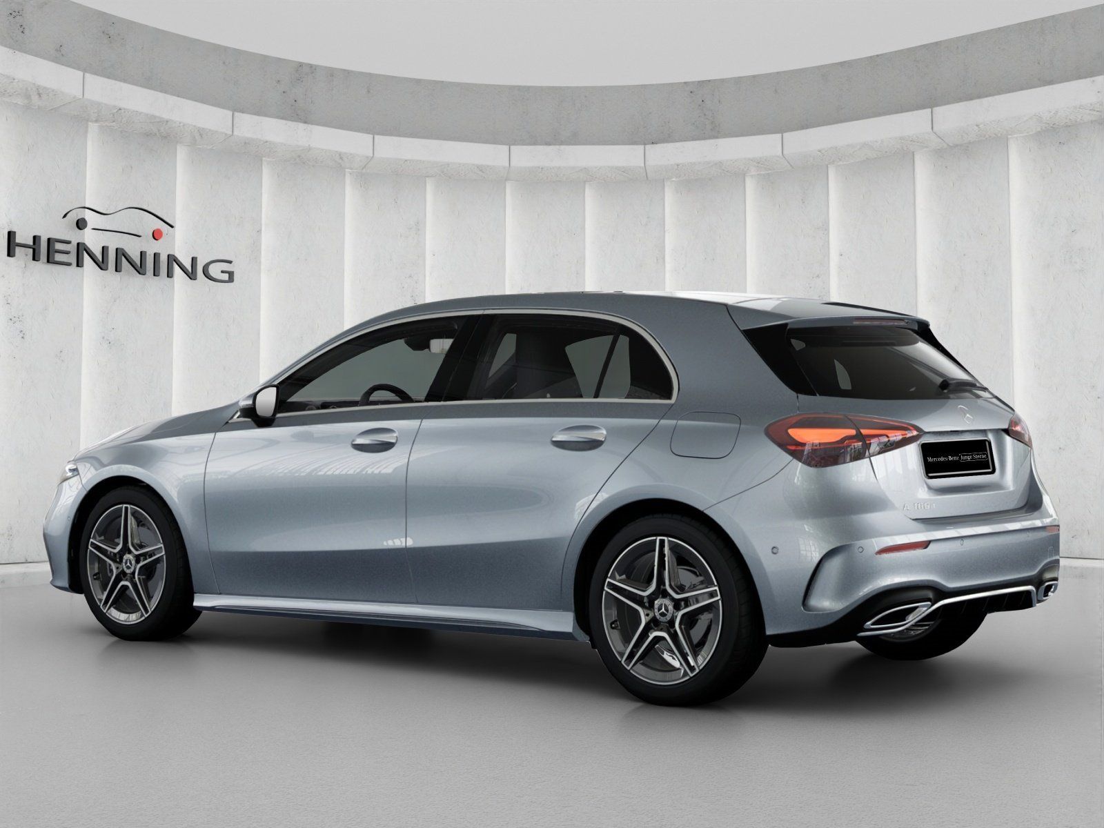 Mercedes-Benz A 180 d AMG Edition Panorama 360° DIS Kame Totw. imagem 2