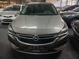 Opel Astra K Sports Tourer Active Start/Stop AUTOMATI - Opel Astra mit Benzin-Antrieb: Kombi, Automatik