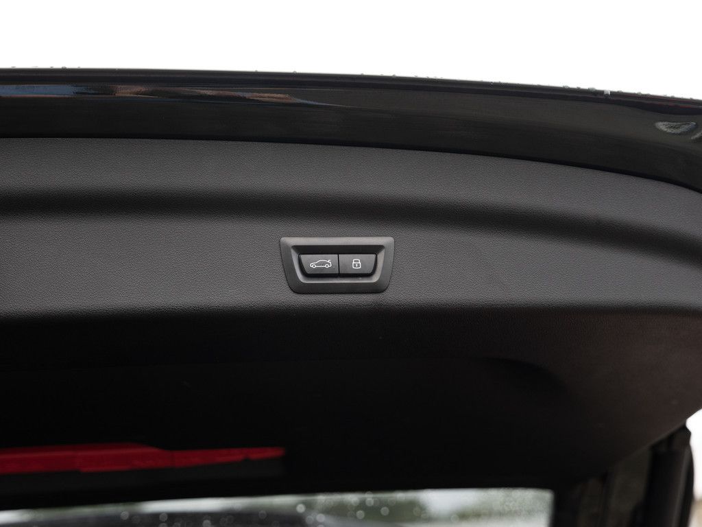 BMW X1 xDrive 20d PANO HUD 360° LED NAVI KAMERA SHZ foto 15