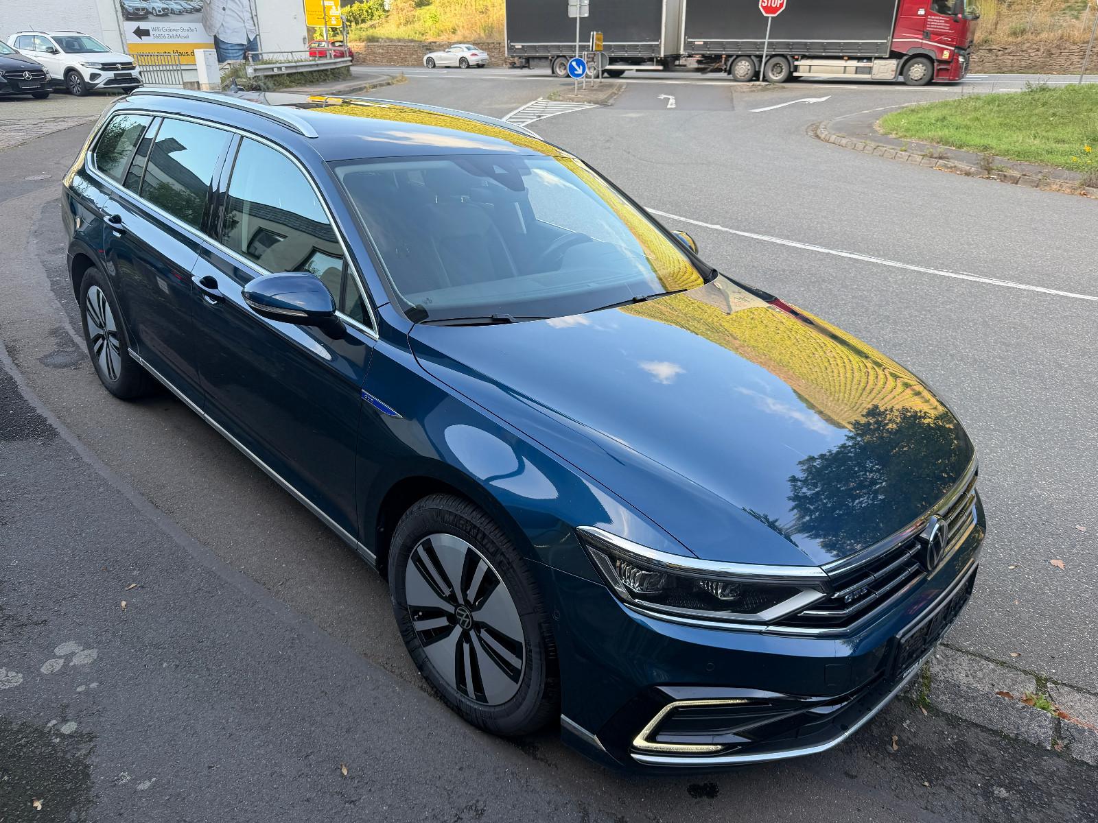 Volkswagen Passat Variant 1.4 TSI Plug-In- Hybrid DSG GTE