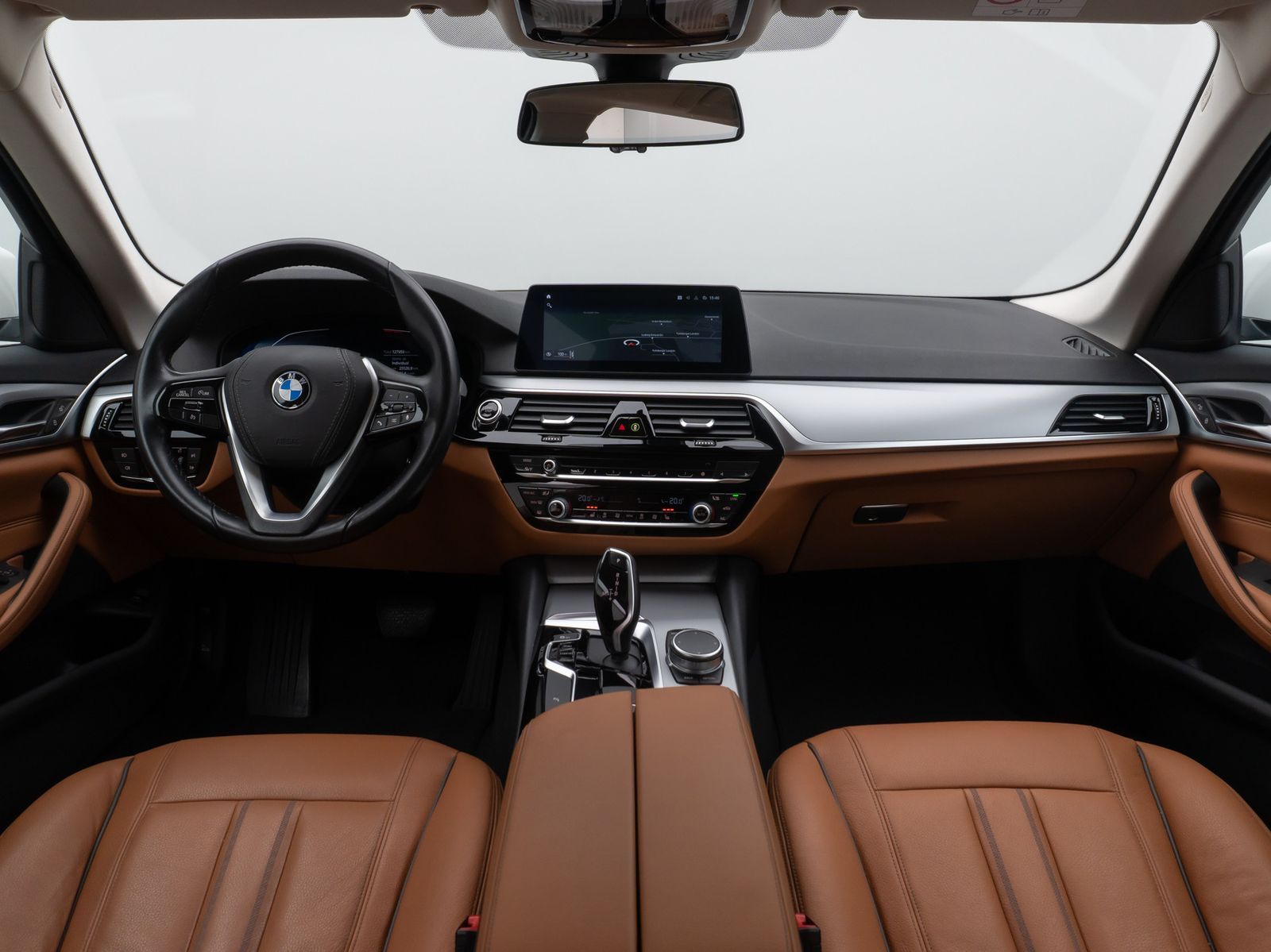 Fahrzeugabbildung BMW 520d Kamera Leder HiFi Sport AHK Alarm Parkassis