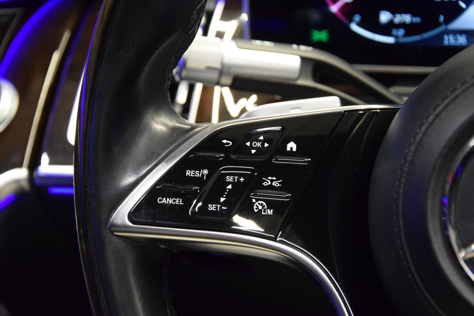 Fahrzeugabbildung Mercedes-Benz S 400 d 4Matic Lang AMG Pano TV Burmester HeadUp