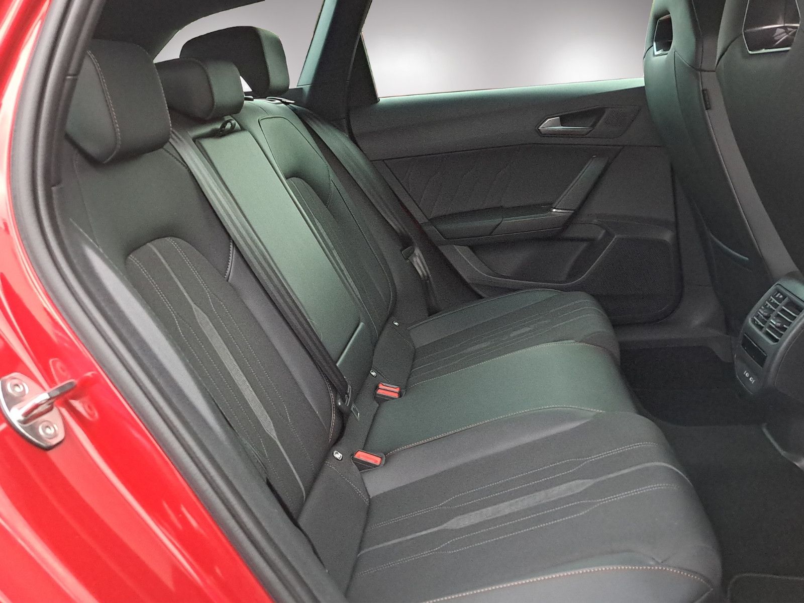 Leon Sportstourer VZ 4Drive 2.0 TSI DSG AHK