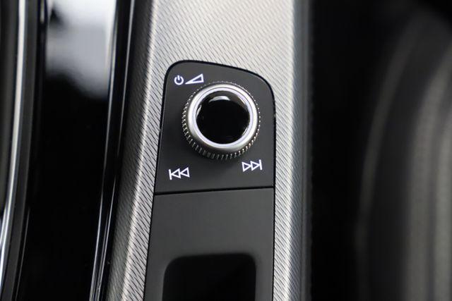 Audi A4 Avant 40TFSI 190PS advanced Virtual ACC LED
