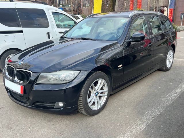 BMW 320d Touring xDrive | Leder, Navi, Xenon, Pano.