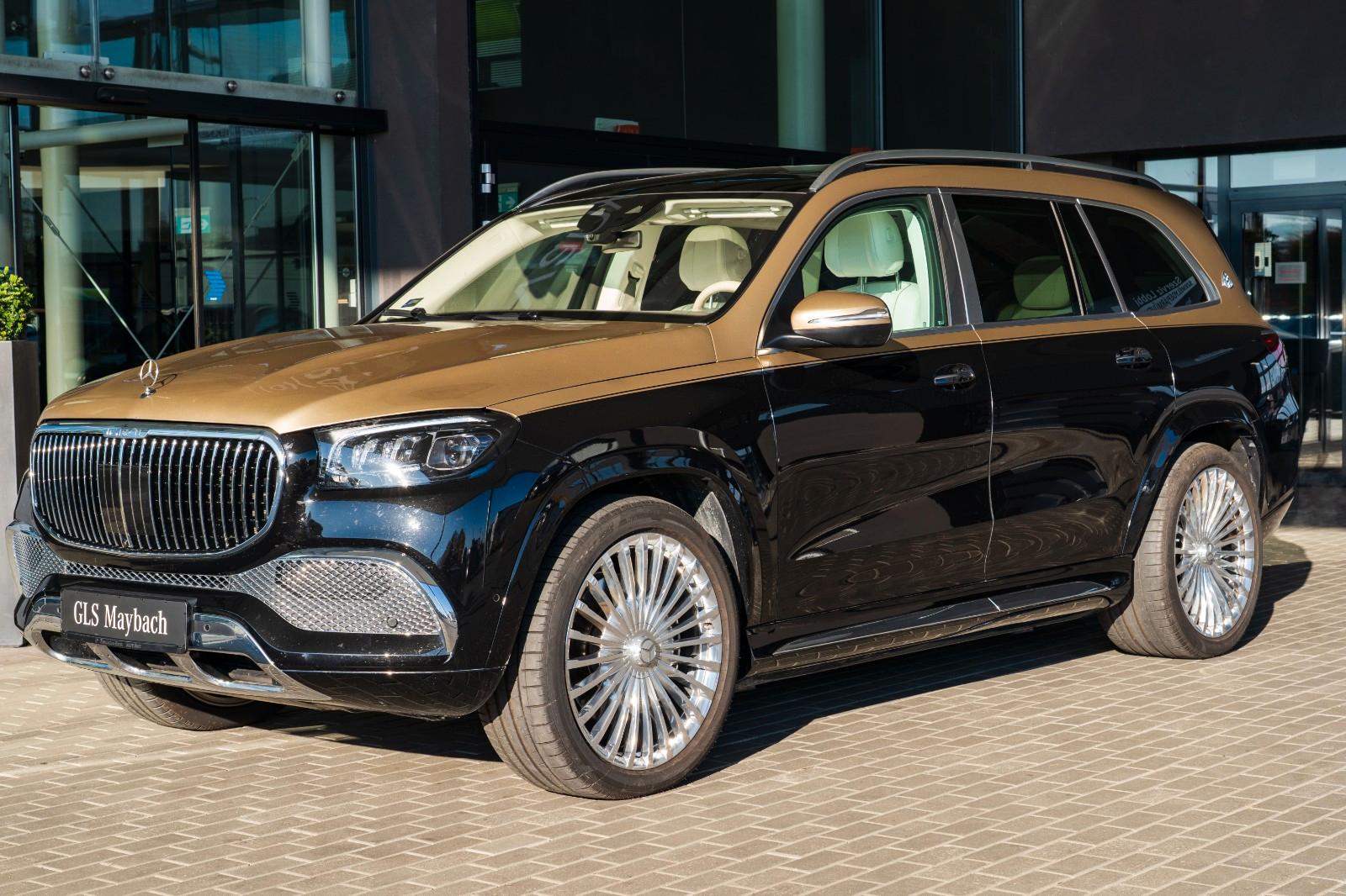 Mercedes-Benz GLS 600 Maybach 4Matic FULL OPTIONAL DUO TONE