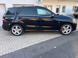 Mercedes-Benz ML 350 CDI BlueTec AMG PAKET TOP ZUSTAND - Mercedes-Benz ML 350 in Köln