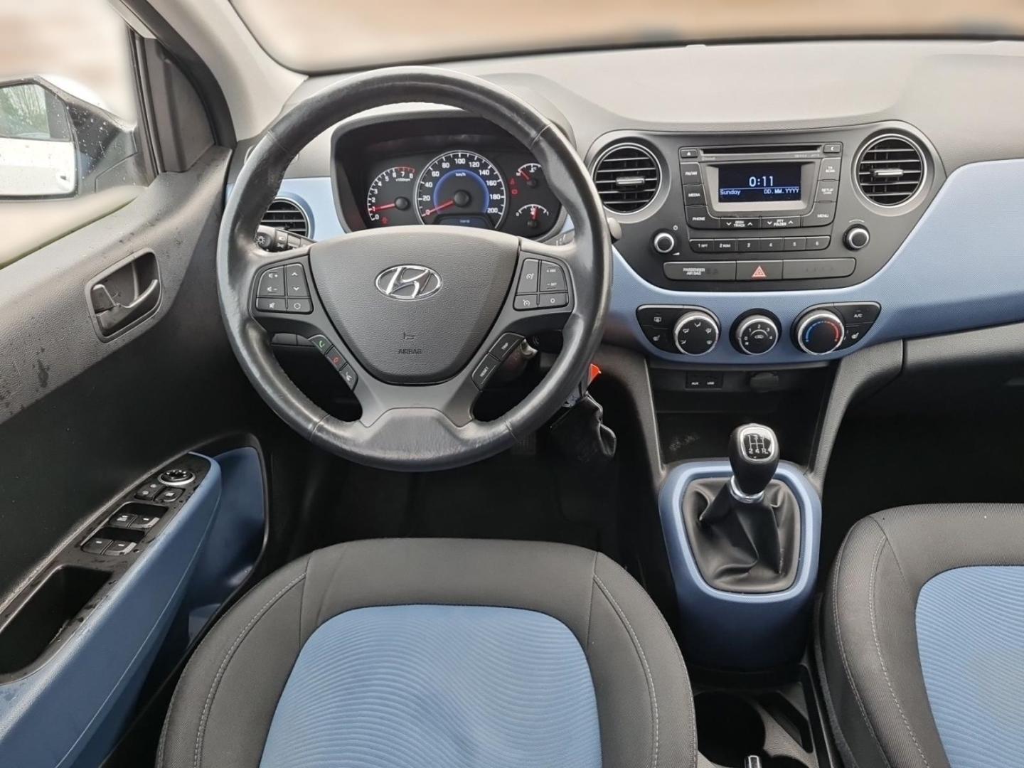 Hyundai i10 YES! 1.0 CLASSIC SILBER-P+ALLWETTER+KLIMA+SH