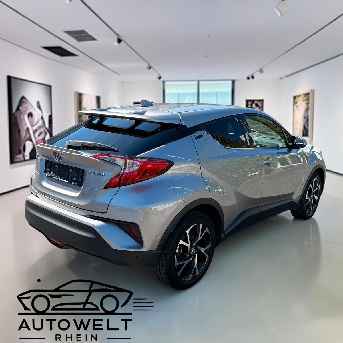 Toyota C-HR Hybrid Team D
