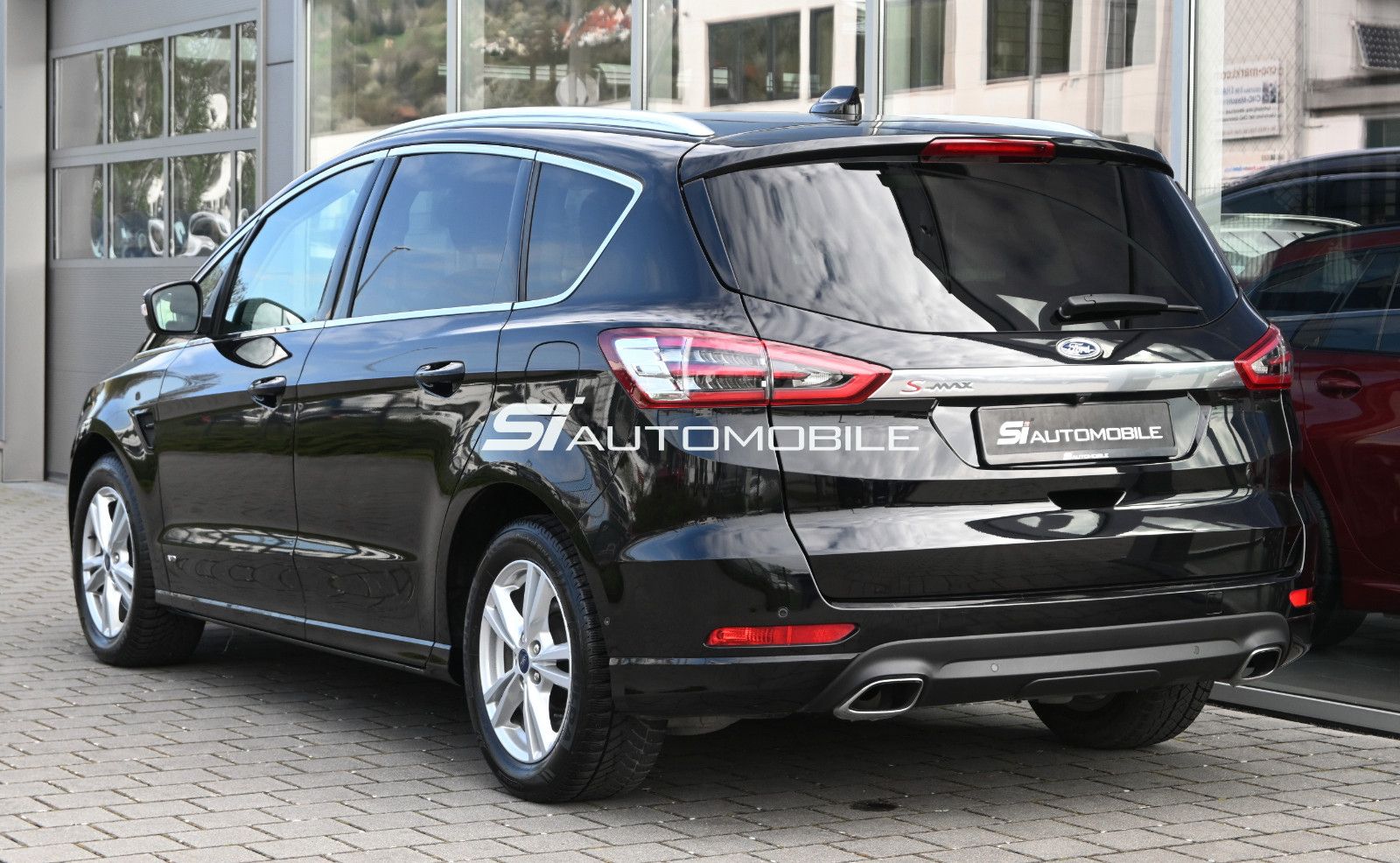 Fahrzeugabbildung Ford S-Max 2.0 d 140kW 4x4 Titanium °ACC°AD.LED°2xKAM