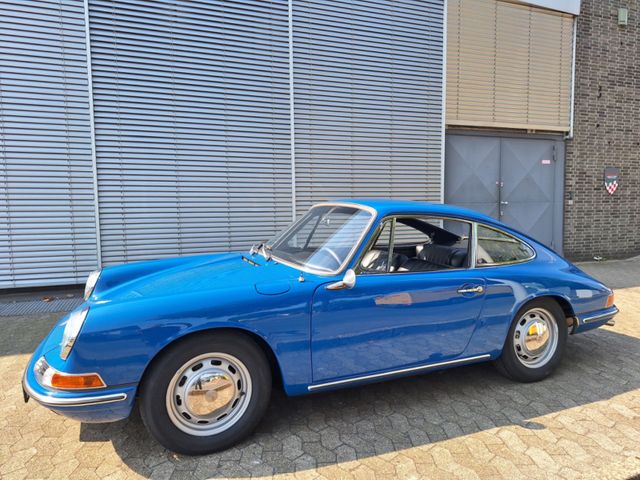 Porsche 1967 Porsche 912 Golfblau -Vollrestauration (DE)