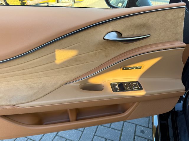 Lexus LC 500h  Performance-Hybrid HUD LED