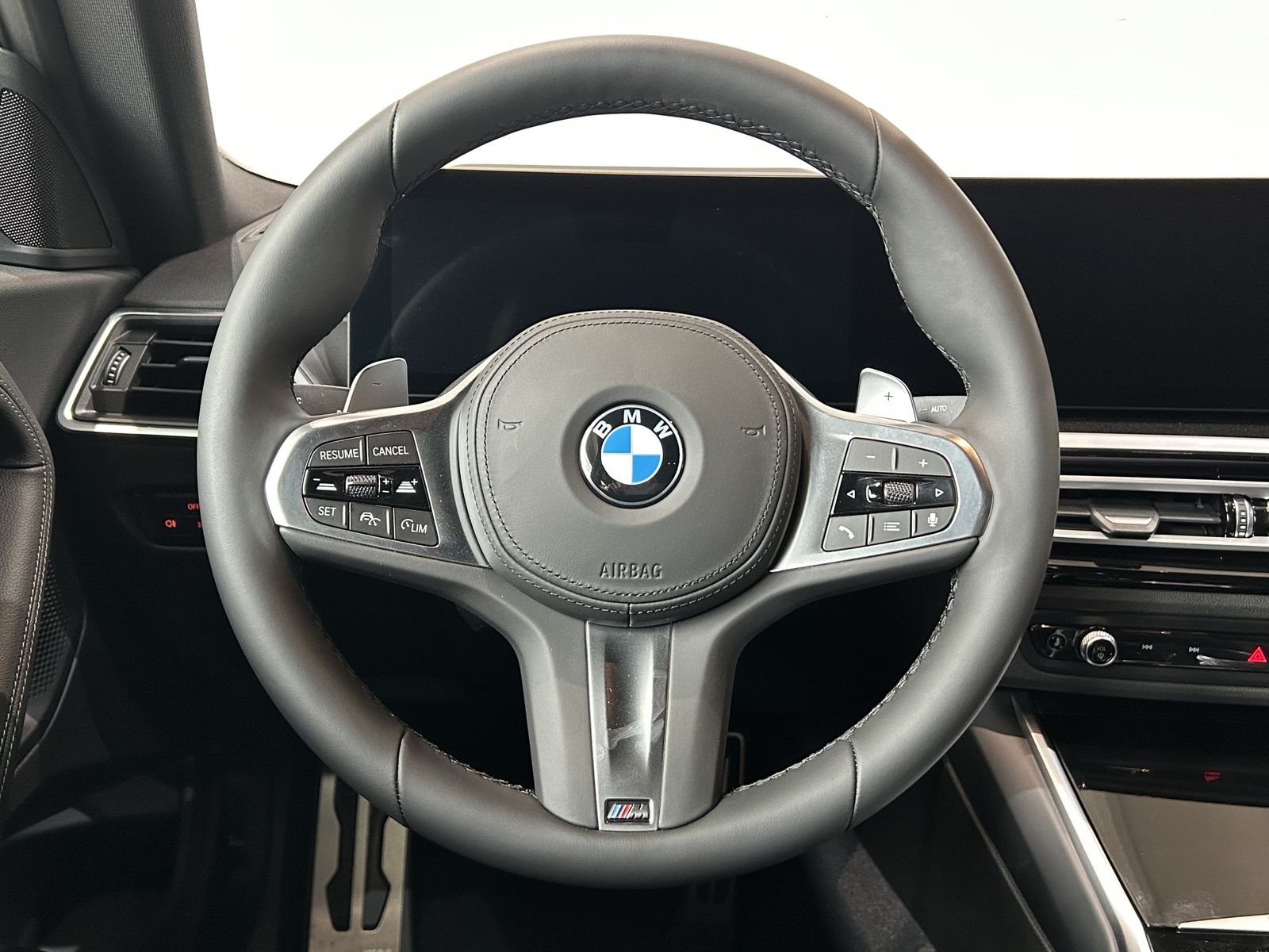 Fahrzeugabbildung BMW 220i MSportpaket Pro M Sportpaket HiFi DAB LED