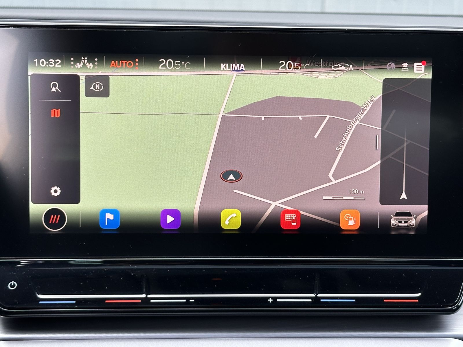 Fahrzeugabbildung SEAT Leon SpT 2.0 TDI DSG FR NAV+LED+AHK+PANO+ACC+KAM