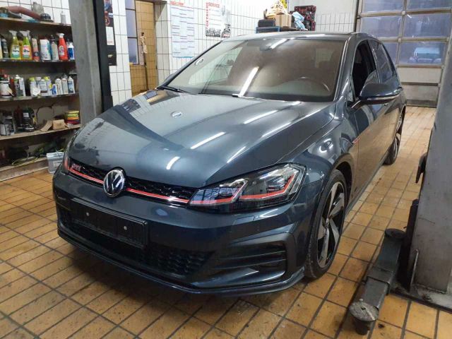 Volkswagen Golf VII GTI Performance ACC Navi digital Cocpit