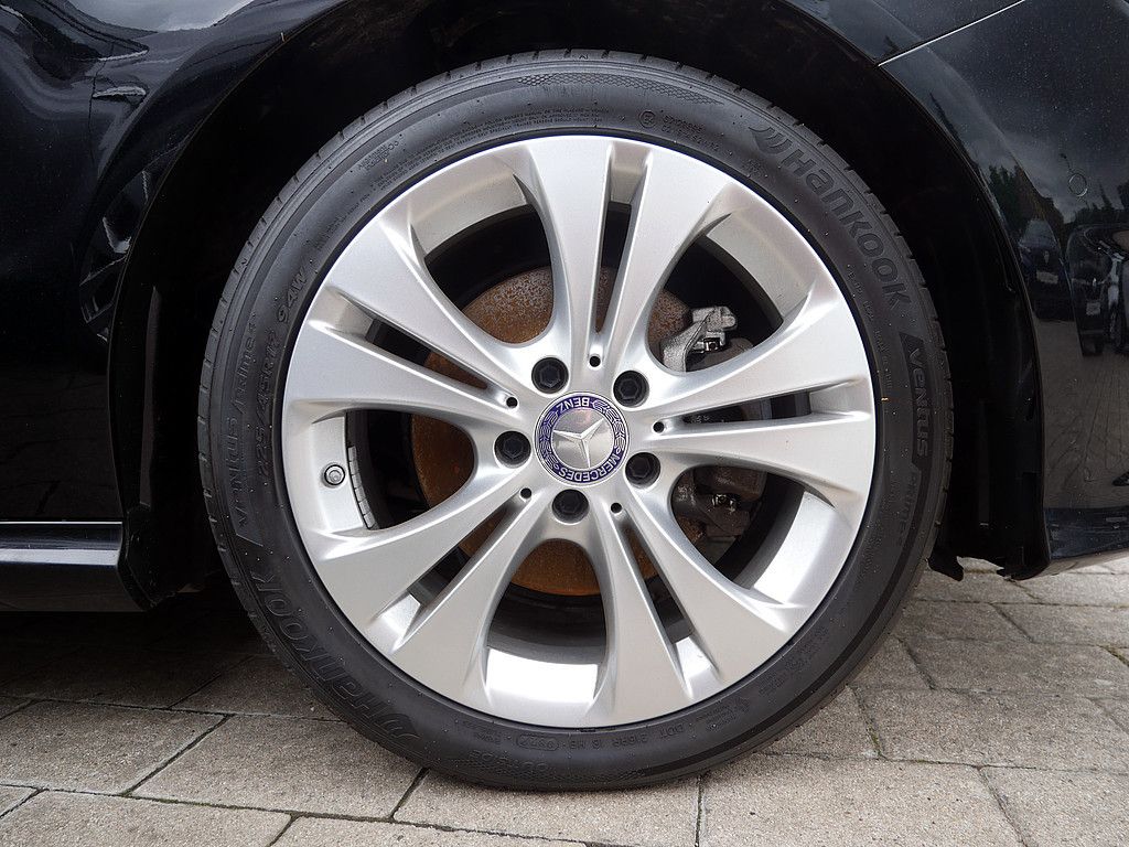 Fahrzeugabbildung Mercedes-Benz B 200 Urban Style Edition SHZ PTS NAVI AHK LED