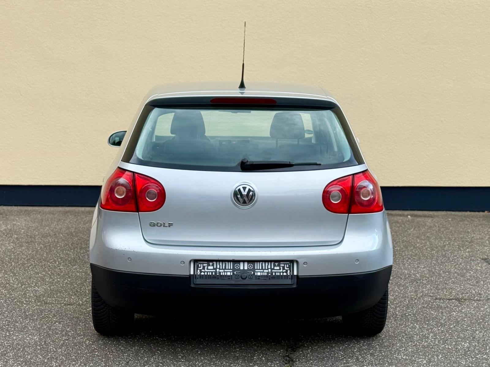 Volkswagen Golf V Lim. Tour 1.4 Zahnriemen TÜV SHZ PDC Alu