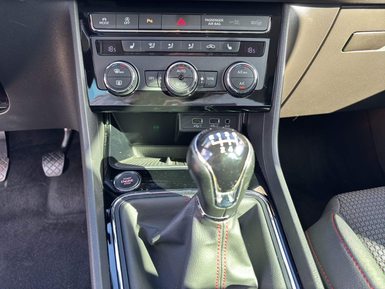 Fahrzeugabbildung SEAT Leon ST FR 1.5 TSI LED RFK Keyless SH