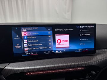 BMW 330 i Touring xDrive M Sport Navi LED Kamera