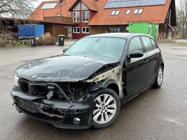 BMW 118 Baureihe 1 Lim. 118d Sport-Paket Navi