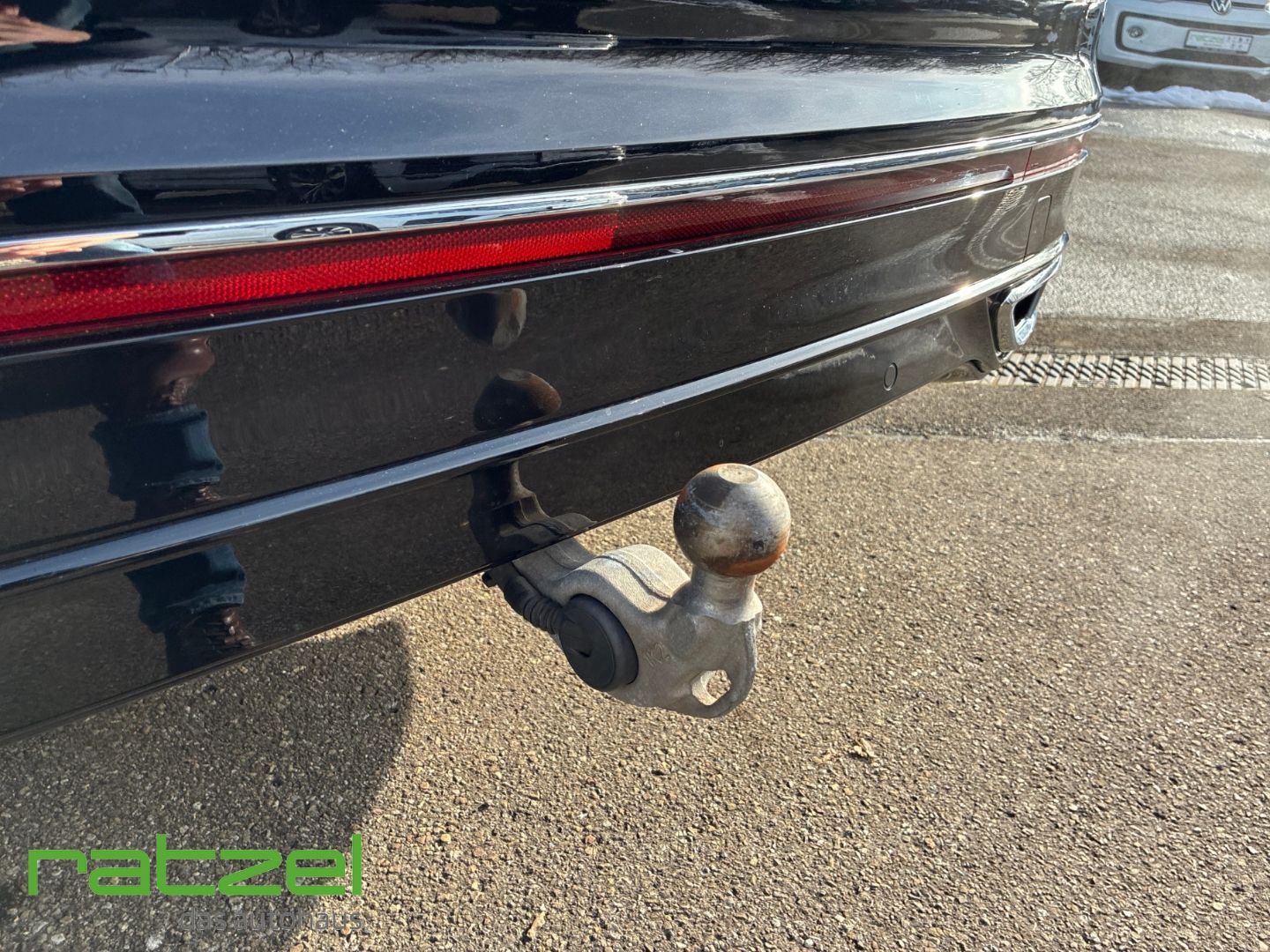 Fahrzeugabbildung Volkswagen Tiguan 2.0 TSI R-Line 4Motion Sportpaket AHK-